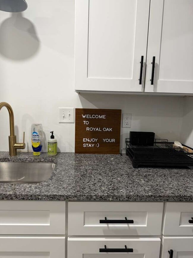 Photo - 429 S Kenwood Ave