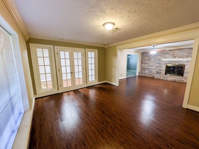 Photo - 790 Norwood Dr