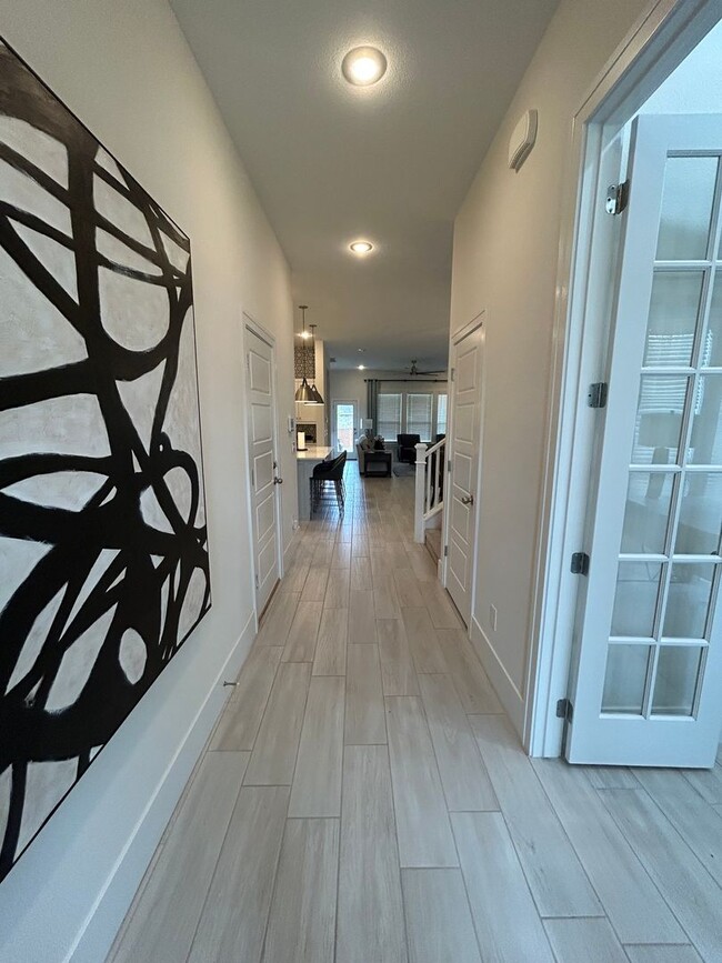Photo - Fully Furnished Stylish 4-Bedroom Home in ...