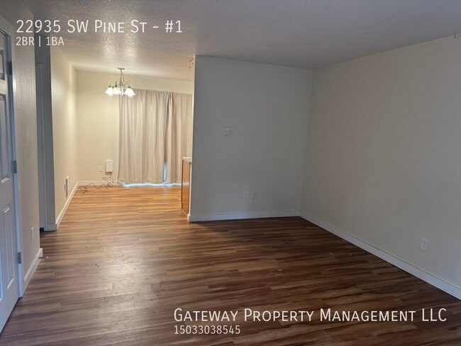 Photo - 22935 SW Pine St