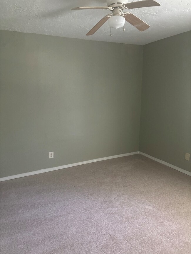 Photo - 4830 Van Fleet St