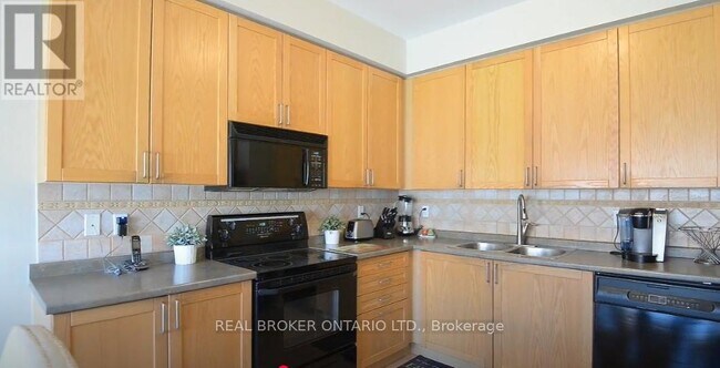 Photo - 26 Coyote Way