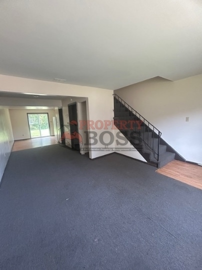 Photo - 5796 Creekview Ct W