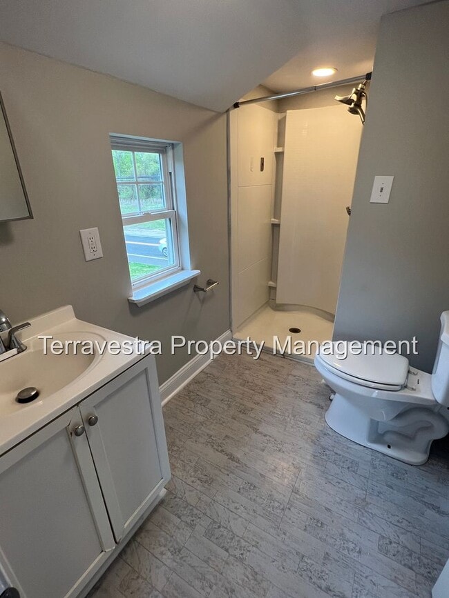 Photo - 110 Woodbury - Turnersville Rd Unidad B