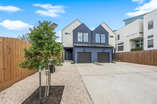 Photo - 307 Quitman St