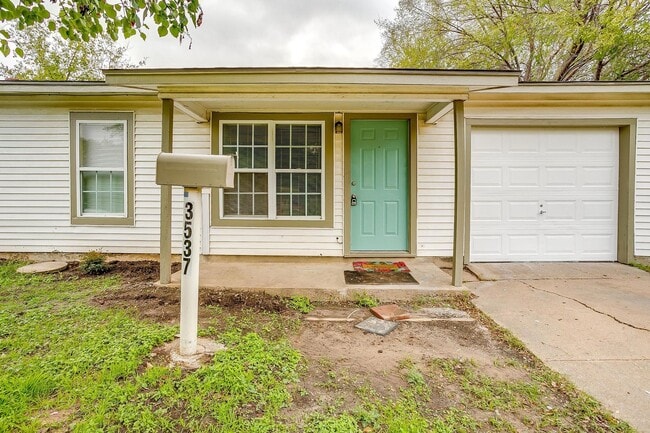 3537 Half Moon Dr