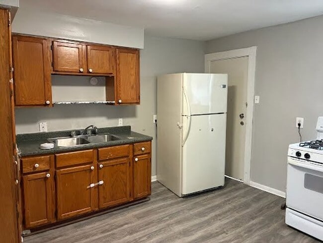 Building Photo - 1532 South 13th Street Unit 1