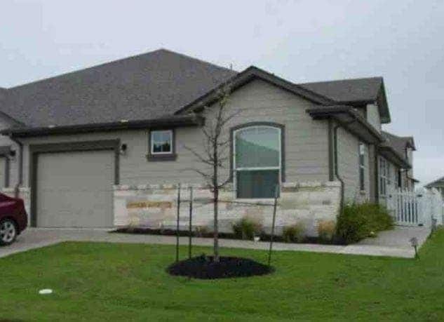Building Photo - 1701 Logan Dr Unit 53