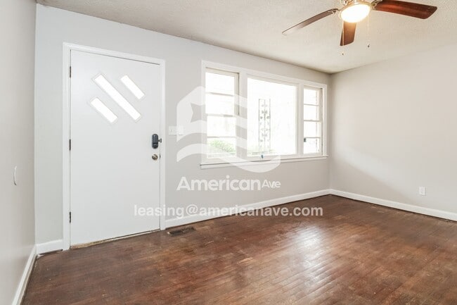 Photo - 2342 Center St