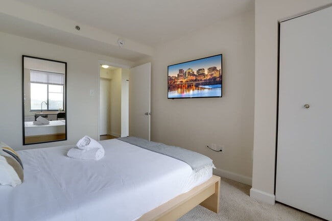 Photo - 801 15th St S Unidad FL4-ID1022429P