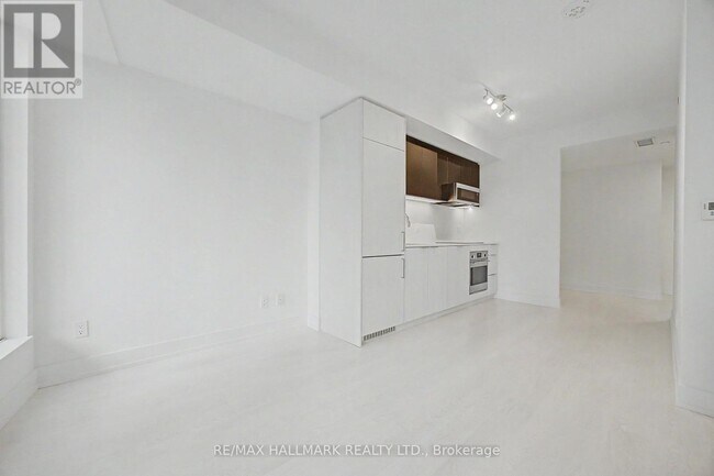 Photo - 308 Jarvis St Unit 308