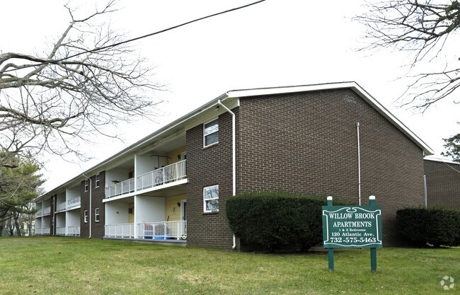 Photo - Willow Brook Apartments