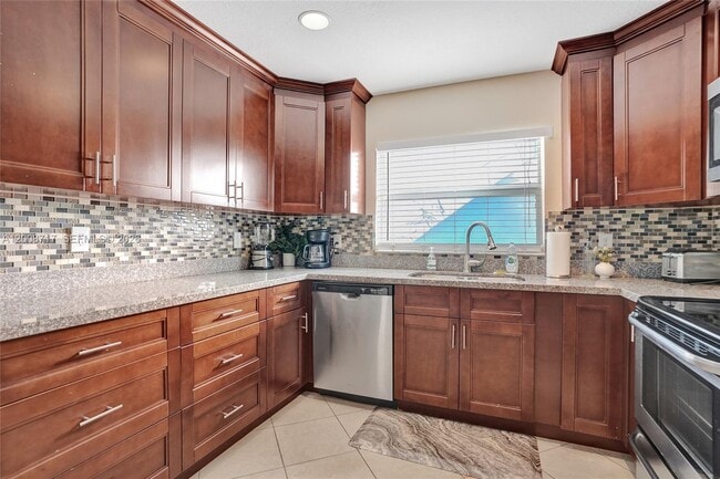 Photo - 740 Buttonwood Rd