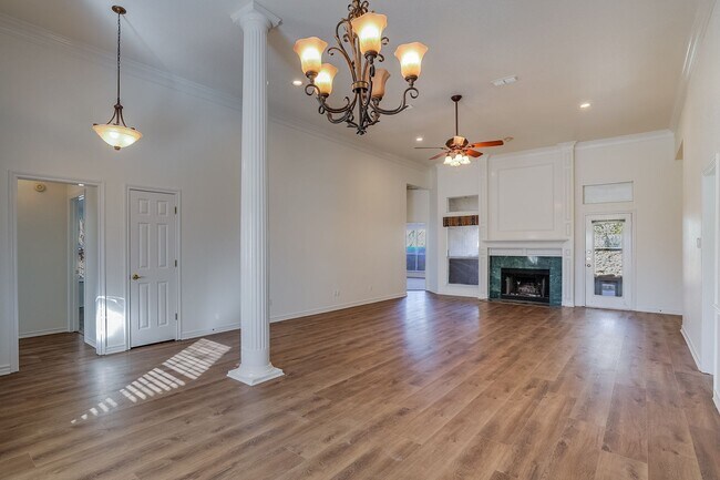 Photo - Lovely 4-3-2 Single Story Home in Gated Community Steps from the Trinity Trails