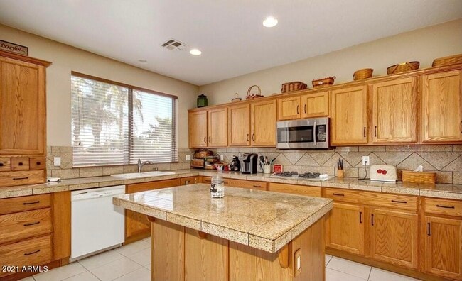 2021 E Desert Inn Dr