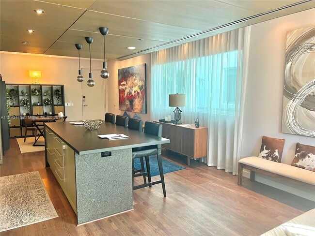 Photo - 1700 Meridian Ave Unit 204