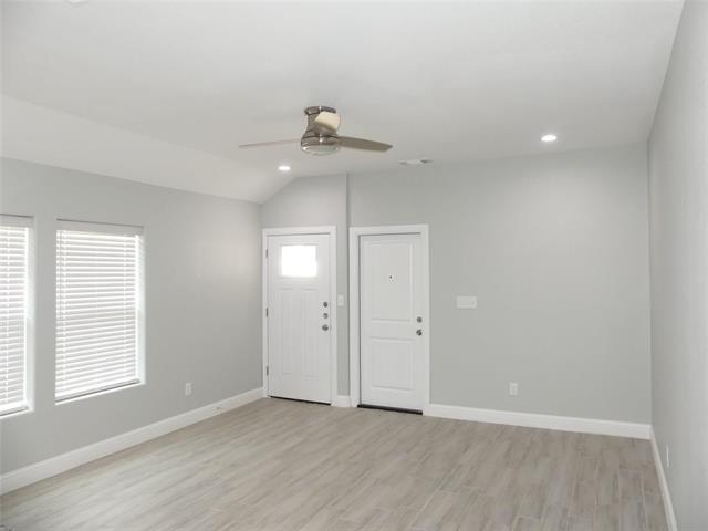 Photo - 608 E College St