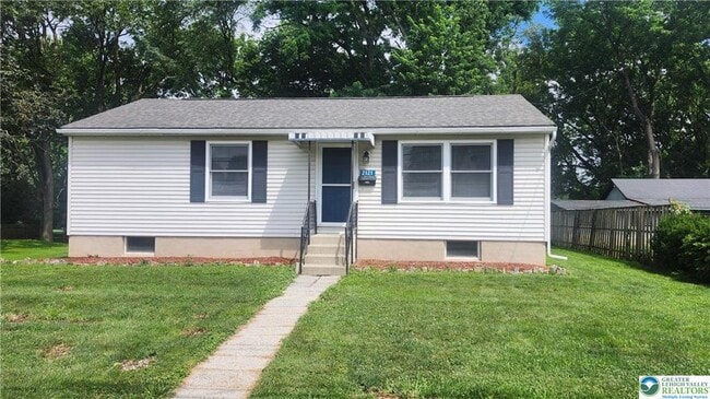 Building Photo - 2121 Grove St Rental