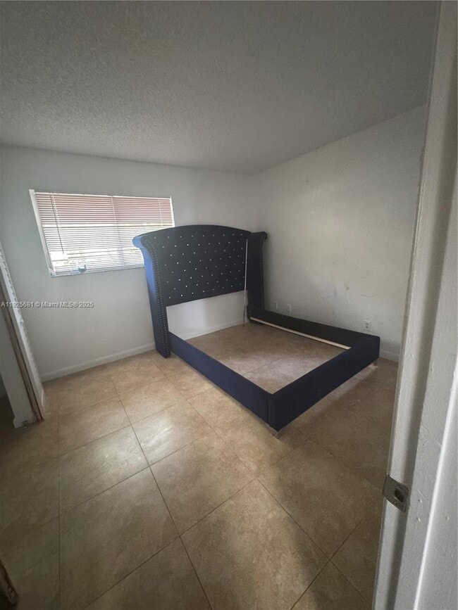 Photo - 3453 NW 44th St Unit 107