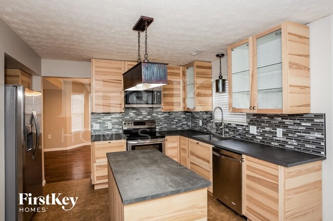 Photo - 10010 Fountain Springs Ct