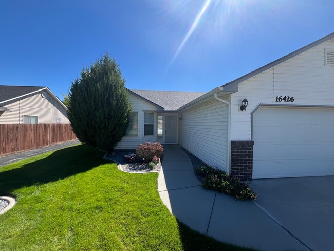 Building Photo - 16426 N Asbury Dr Rental