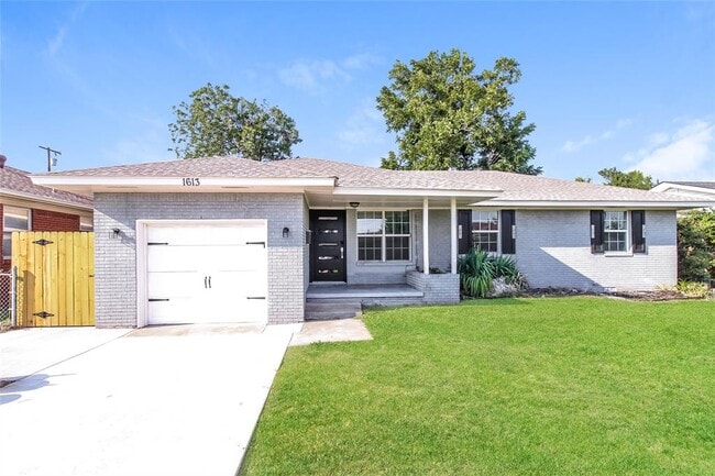 Photo - 1613 SW 61st Terrace House