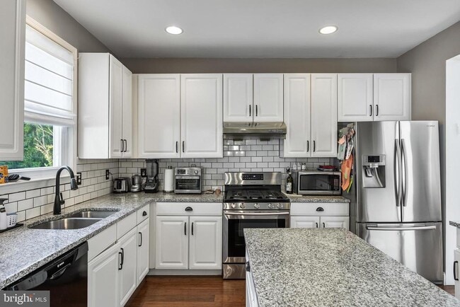 Photo - 105 Quarterhorse Ct