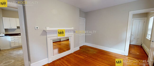 Building Photo - 39 Dana St Unit 8