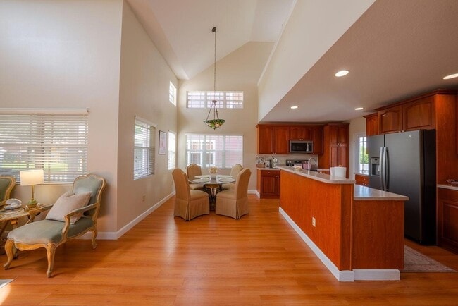 4334 US-441