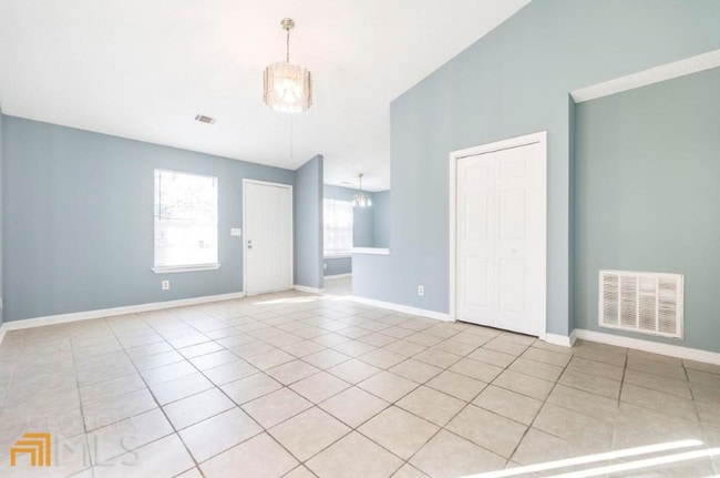 Photo - 100 Mauldon Ct