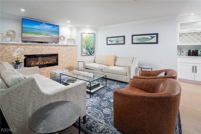 Photo - 635 Fountainhead Ln