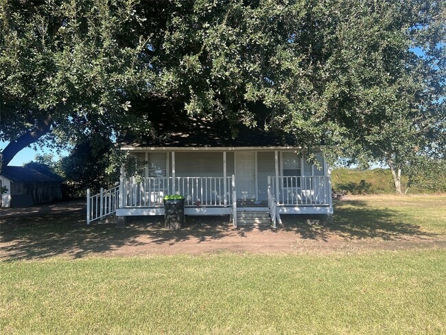 Photo - 515 Harrison Ln