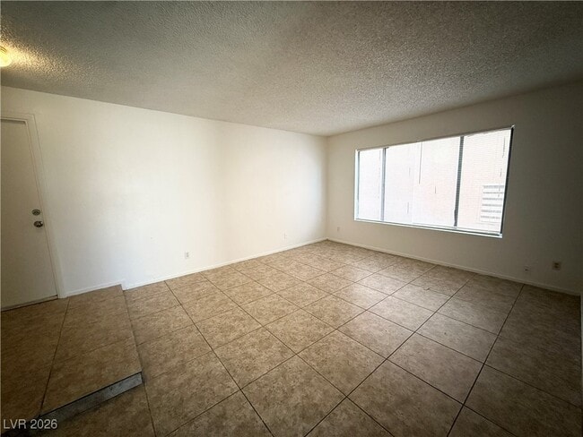 Photo - 129 Colbath St