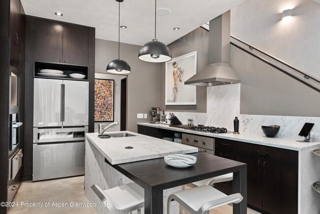 Photo - 1180 Dale Ave