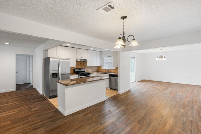 Building Photo - 9005 Gabriel St