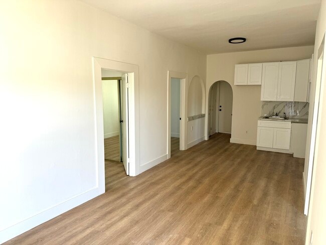 Photo - 317 N Alvarado St