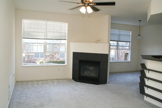 Photo - 7440 S Blackhawk St Unit 14-108