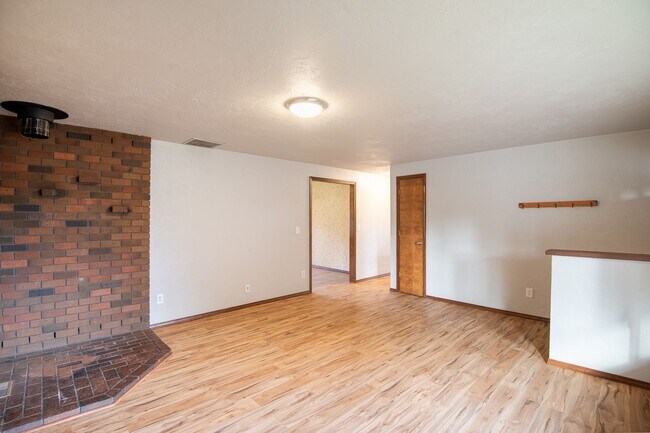 Photo - 3 bed, 2 bath Single-level home in Stayton, Oregon