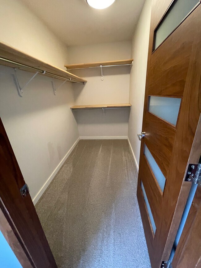 Photo - 516 Pichler Way