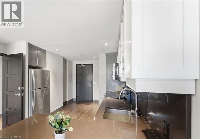 Photo - 330 Phillip St Unit T2-1009