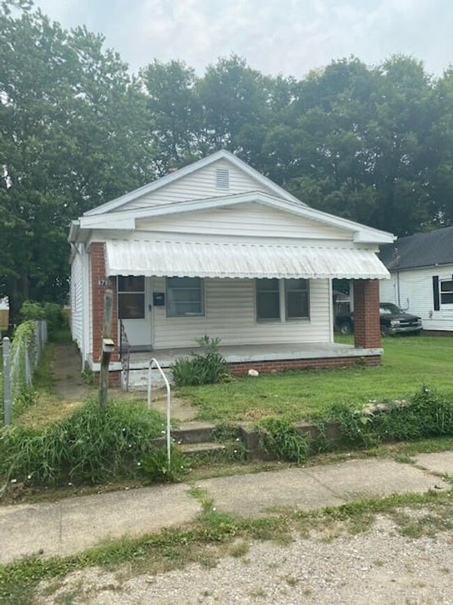Photo - 1710 S Kerth Ave House