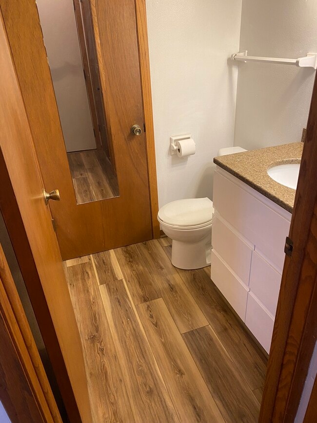 Photo - 1325 Camden Way