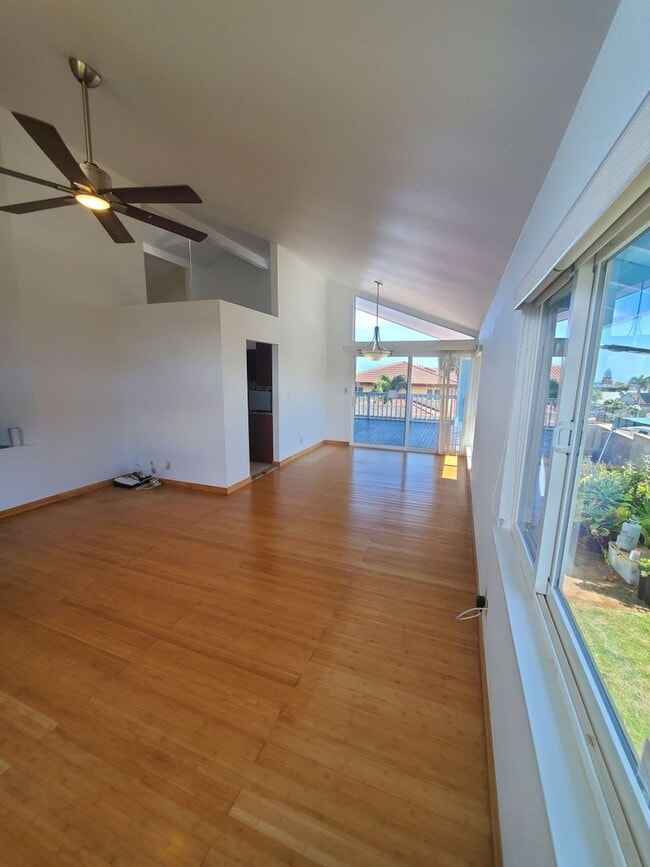 Photo - 92-7054 Kahea St