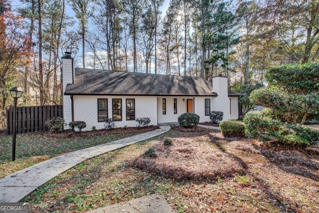 Photo - 1010 Mathews Ct