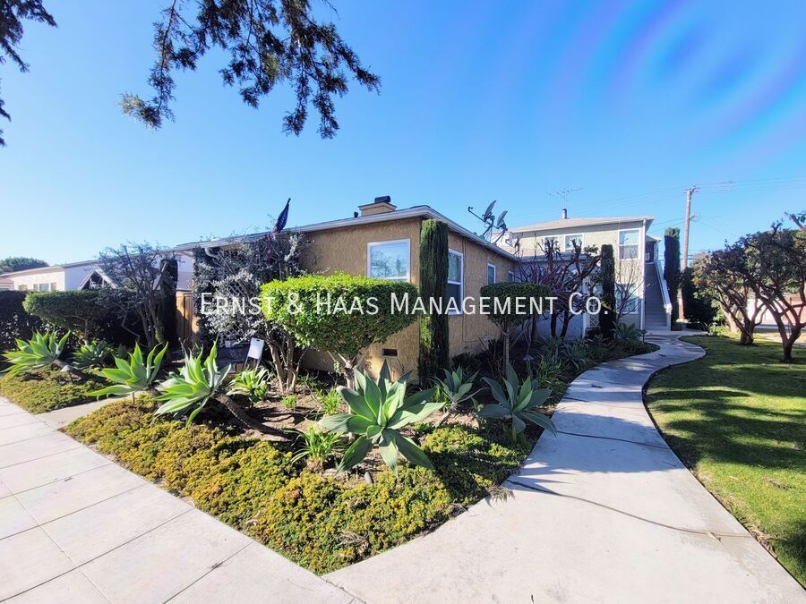 Photo - 4217 N Bellflower Blvd House