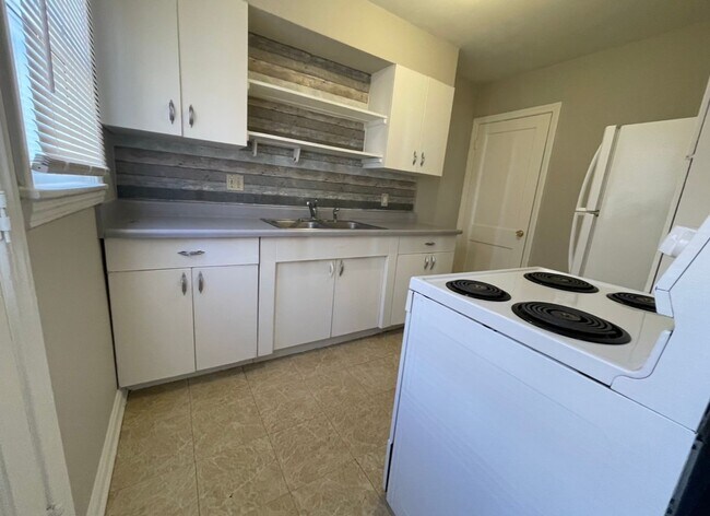 Photo - Stunning 2 Bedroom Townhome Unit 1818-6