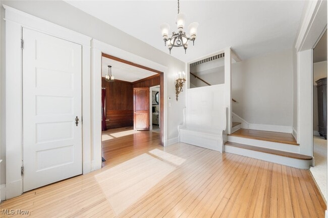 Photo - 31103 Lakeshore Blvd House