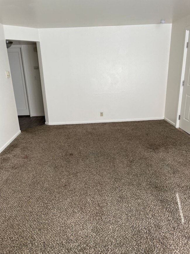 Photo - Updated Duplex in Great Location!!