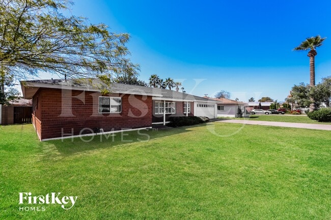 Photo - 2025 West Campbell Ave