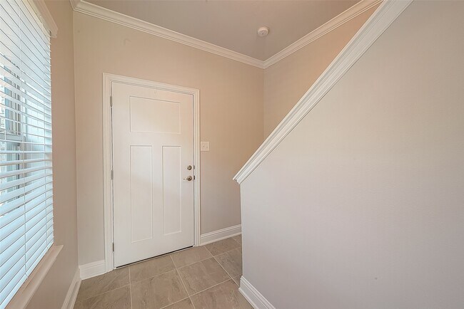 Photo - 462 Aurora Creek Ln